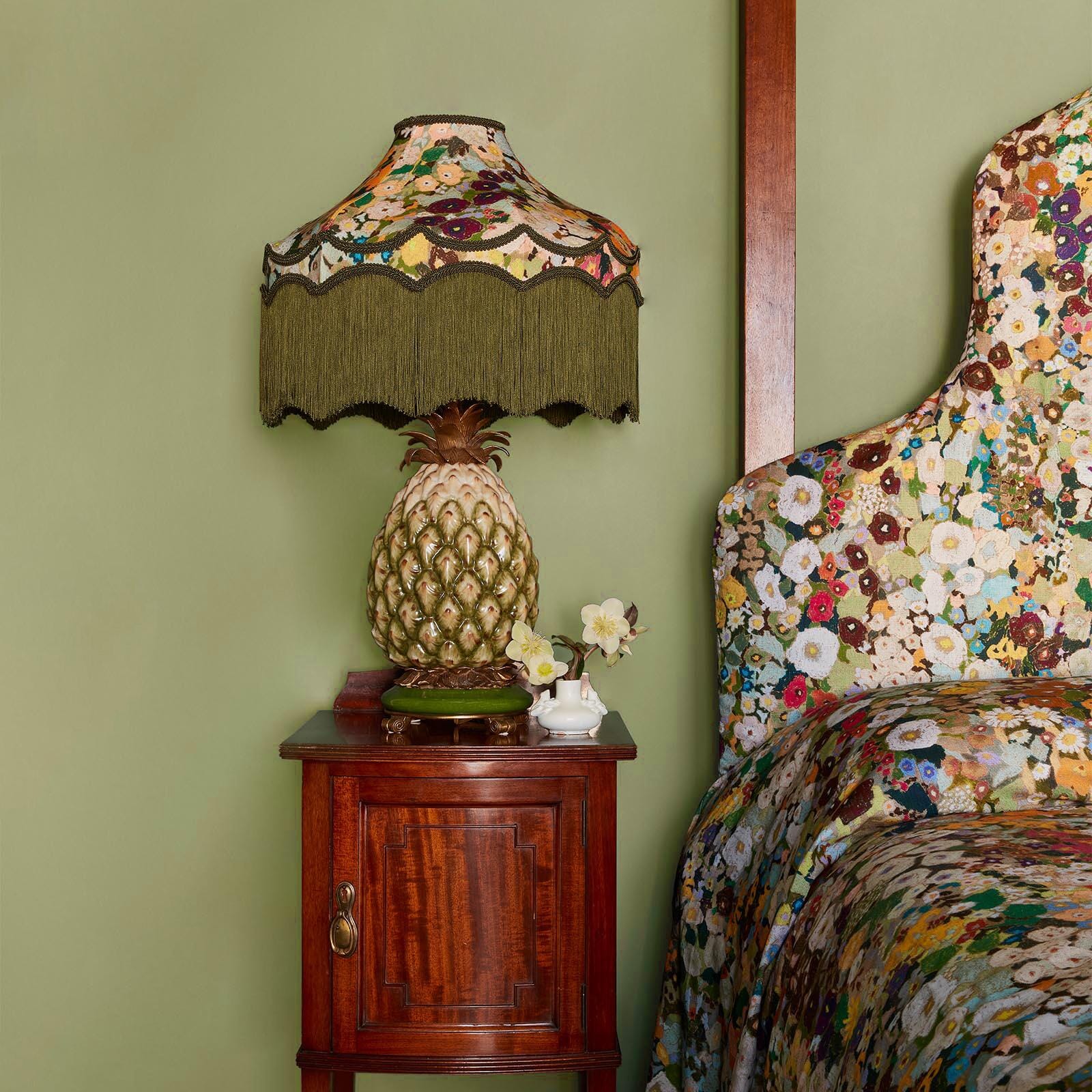 APPLE Paint - 28 Swatch