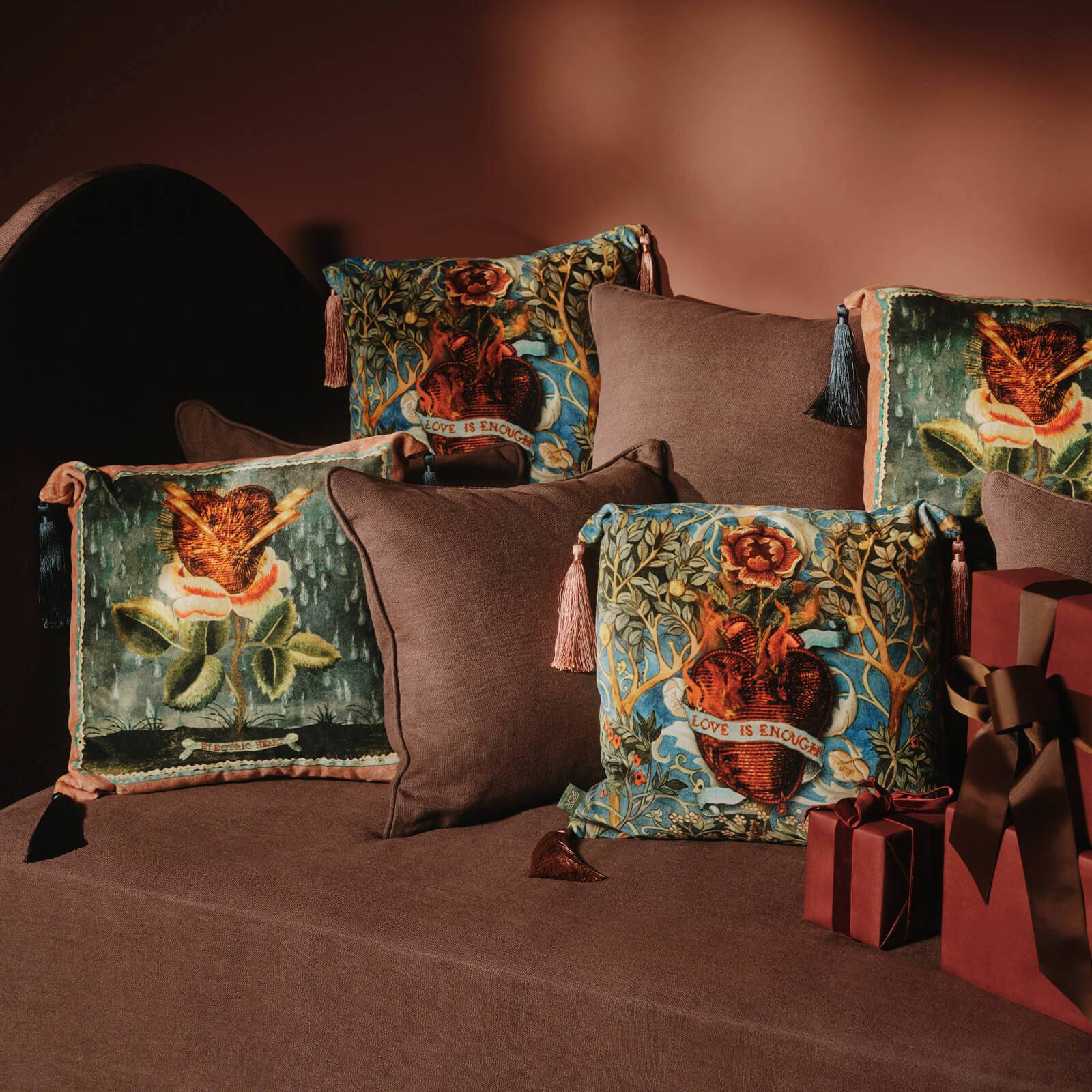 THE PILLOWS
