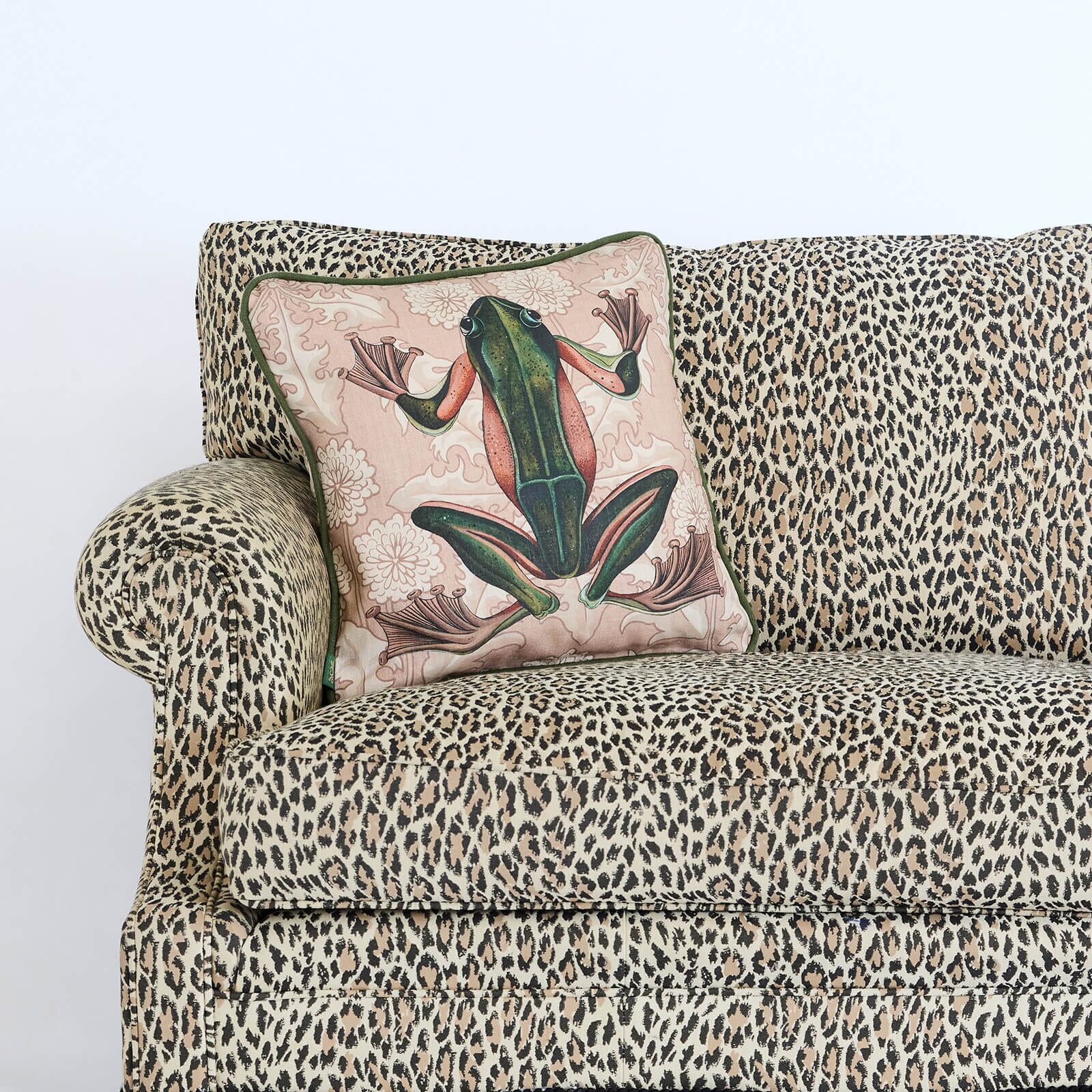 TARAXA AMPHIBIA Hemp Medium Cushion - Blush