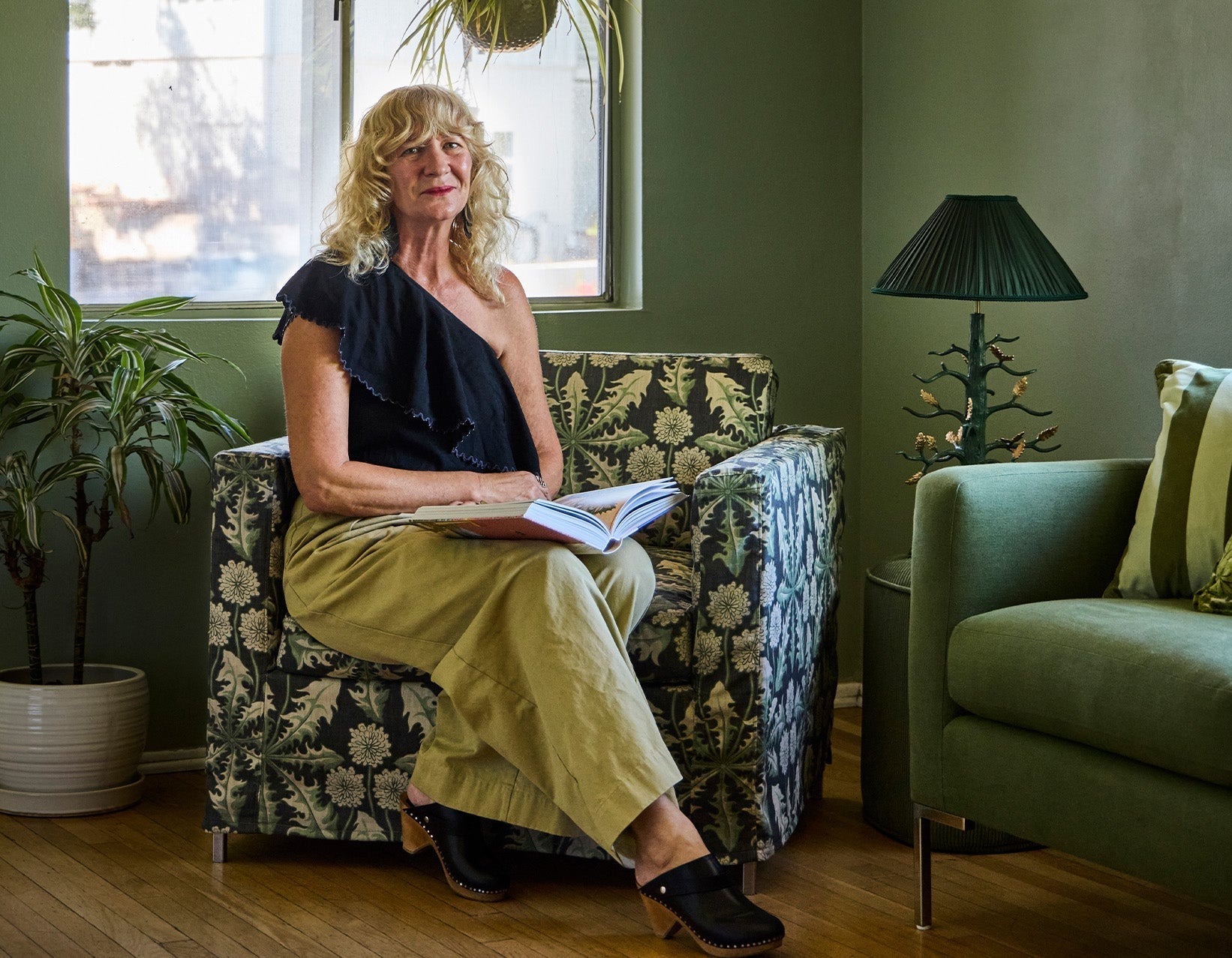 Dreamers & Schemers: Jessica Hundley's Study