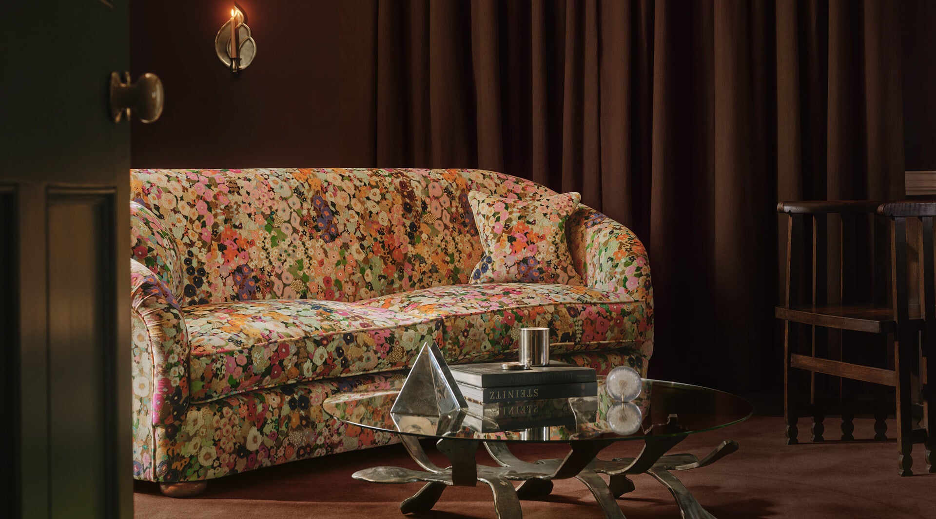 DRESS YOUR HOME