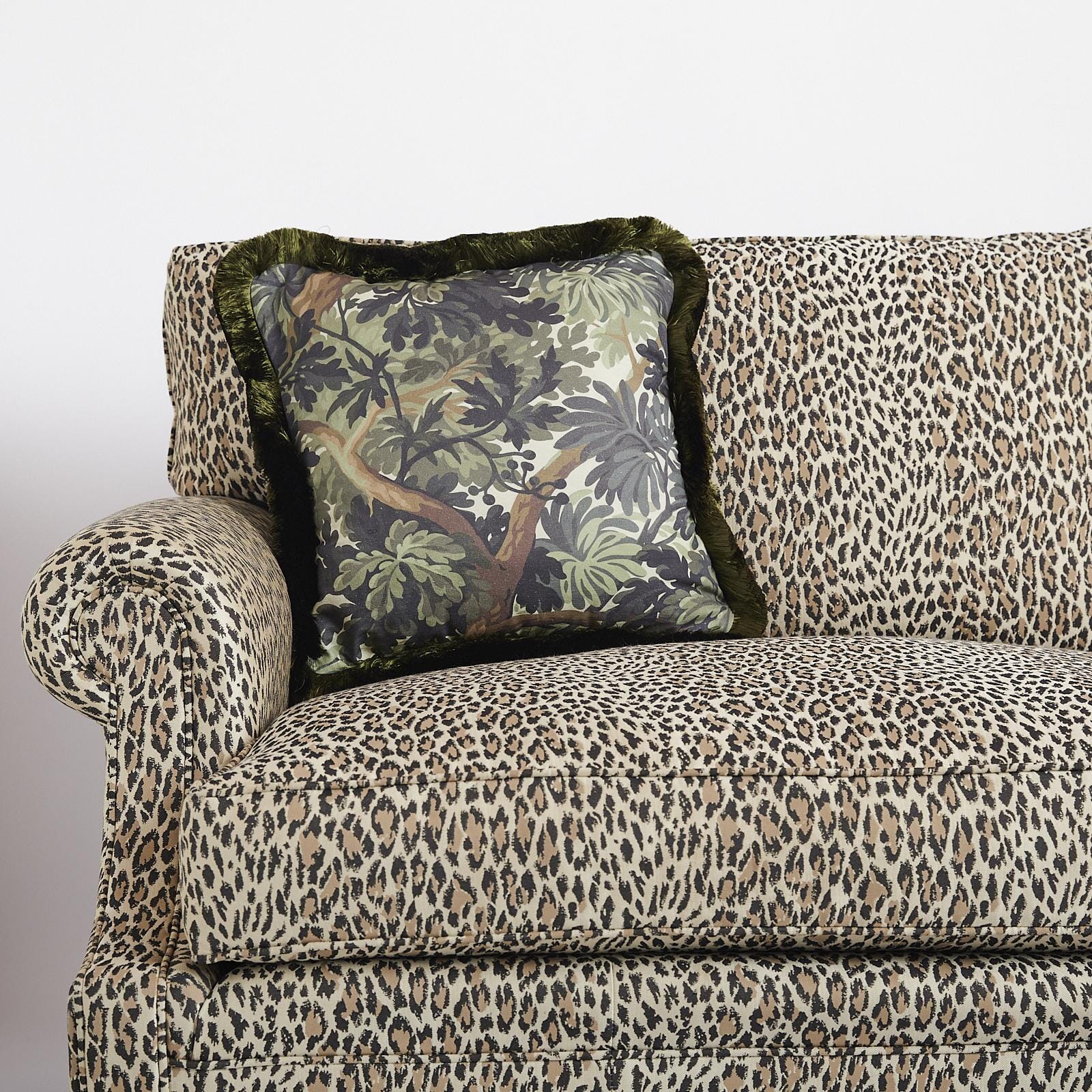 FORIS Medium Fringed Cotton Linen Cushion - Verdure