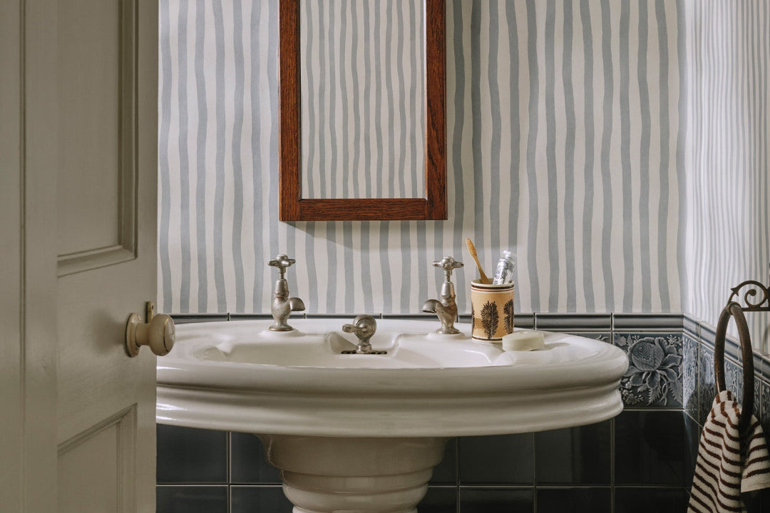 ARTIST'S STRIPE
