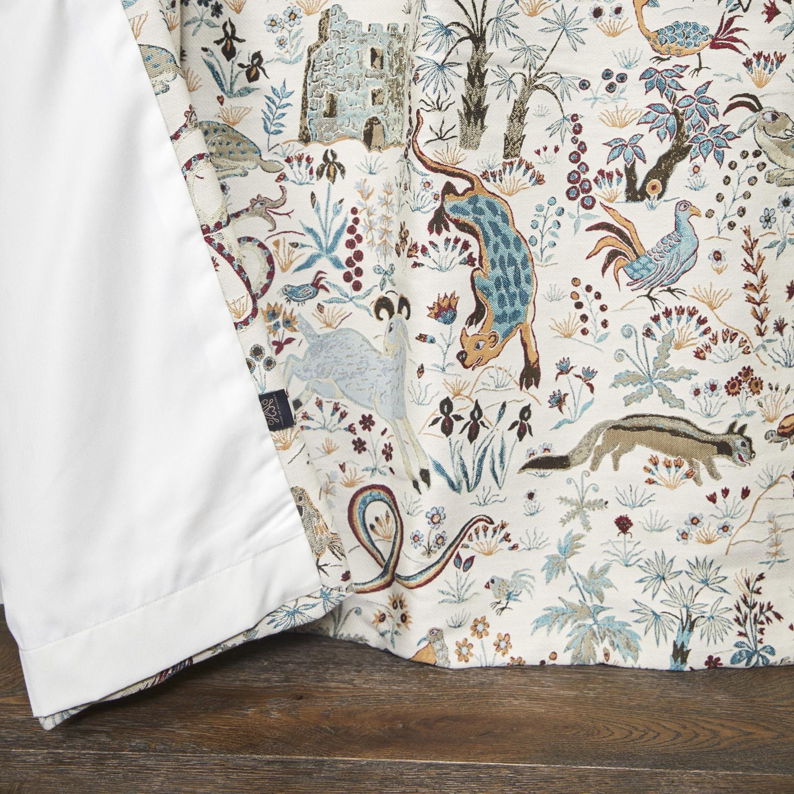 TREMATONIA Jacquard Curtain - Ecru