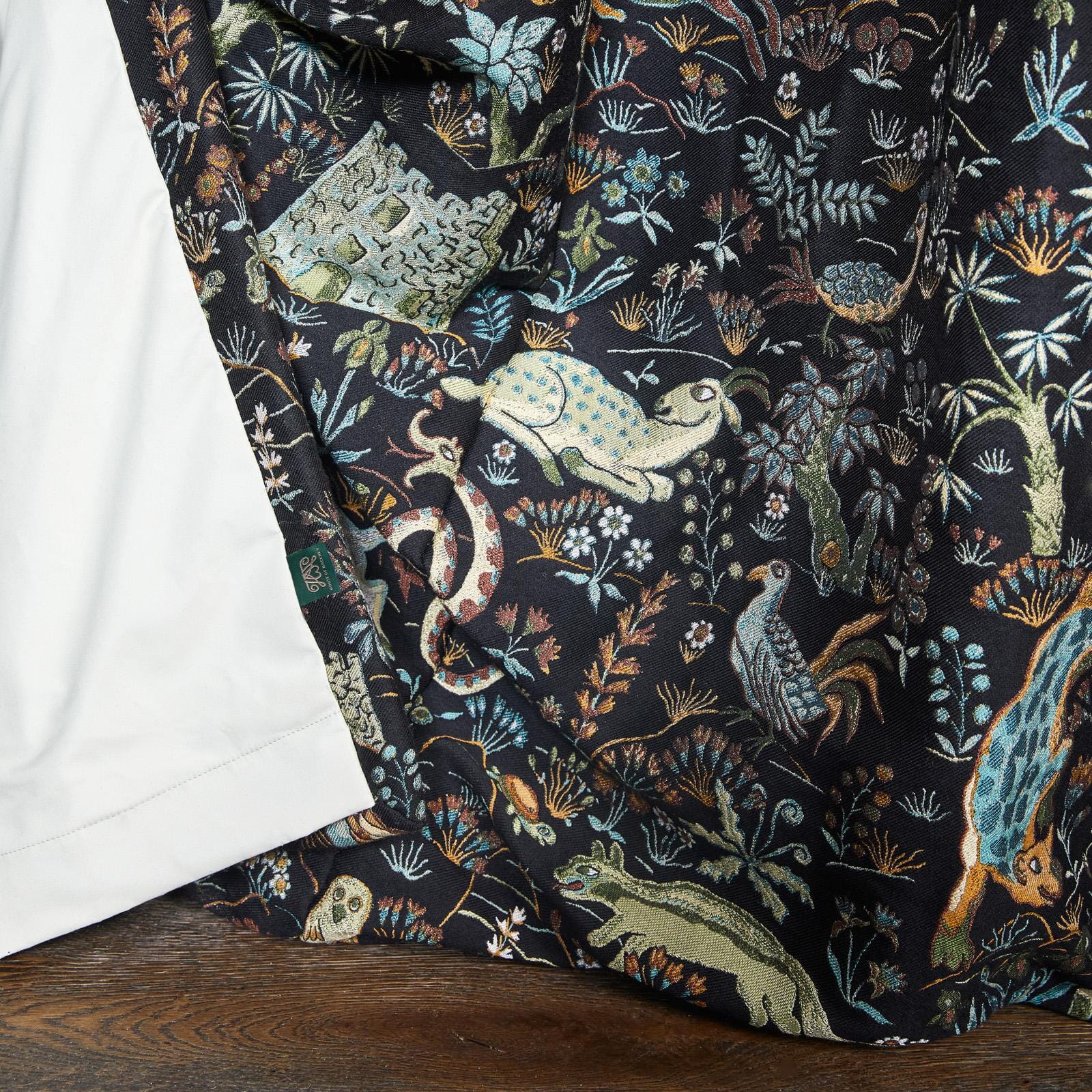 TREMATONIA Jacquard Curtain - Onyx